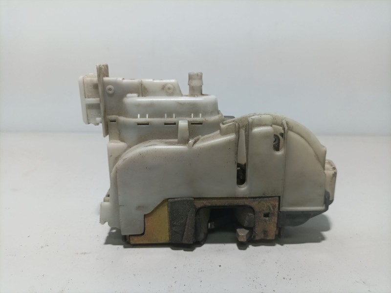 Recambio de cerradura puerta delantera derecha para seat ibiza (6k1) stella referencia OEM IAM 1hs862154  