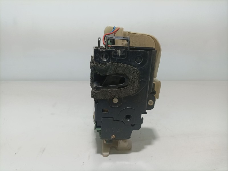 Recambio de cerradura puerta trasera izquierda para volkswagen polo (9n1) match referencia OEM IAM 3B4839016AG  