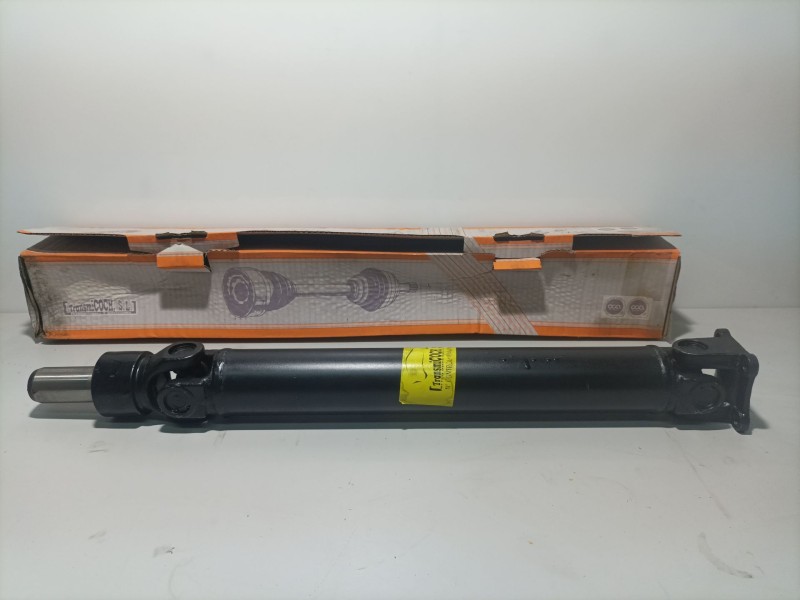 Recambio de cardan delantero para nissan serena c23m referencia OEM IAM TN-62-2300  