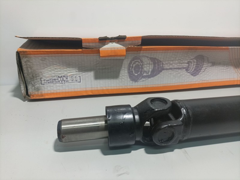 Recambio de cardan delantero para nissan serena c23m referencia OEM IAM TN-62-2300  