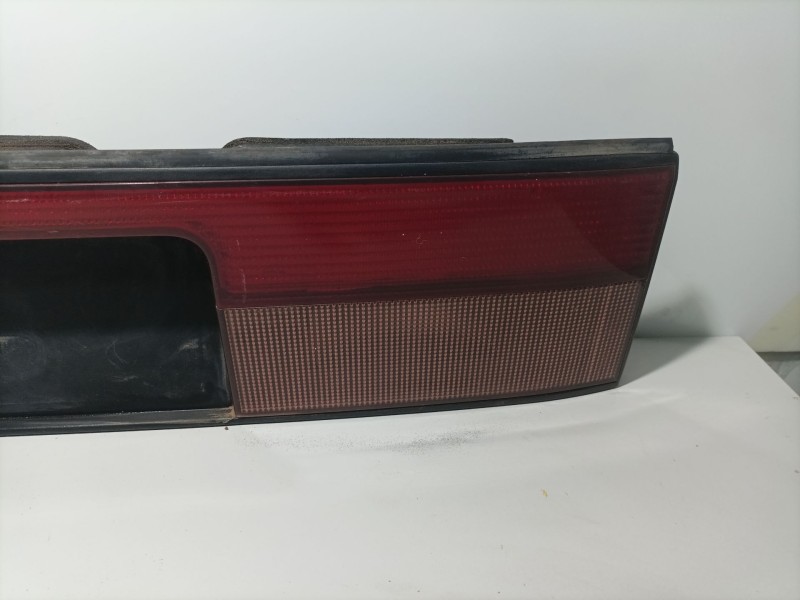 Recambio de piloto trasero central para renault 21 berlina (b/l48) referencia OEM IAM 770079297  