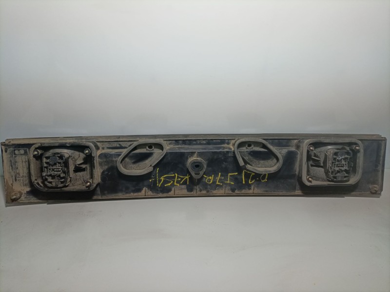 Recambio de piloto trasero central para renault 21 berlina (b/l48) referencia OEM IAM 7700792915  