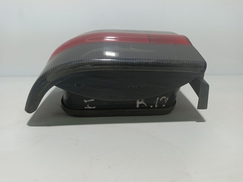 Recambio de piloto trasero izquierdo para renault 19 hatchback (b/c53) referencia OEM IAM   