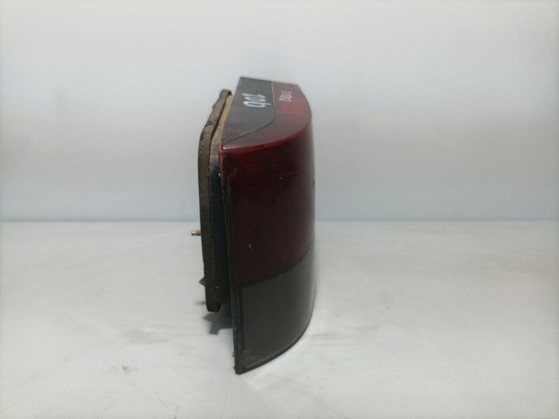 Recambio de piloto trasero izquierdo para renault 19 hatchback (b/c53) referencia OEM IAM ptir19  