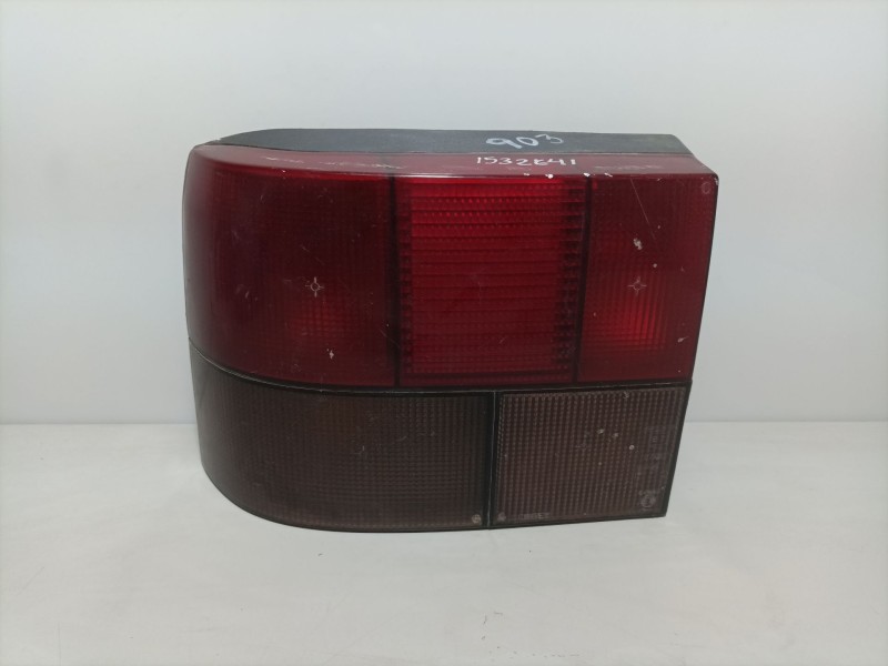 Recambio de piloto trasero izquierdo para renault 19 hatchback (b/c53) referencia OEM IAM ptir19  