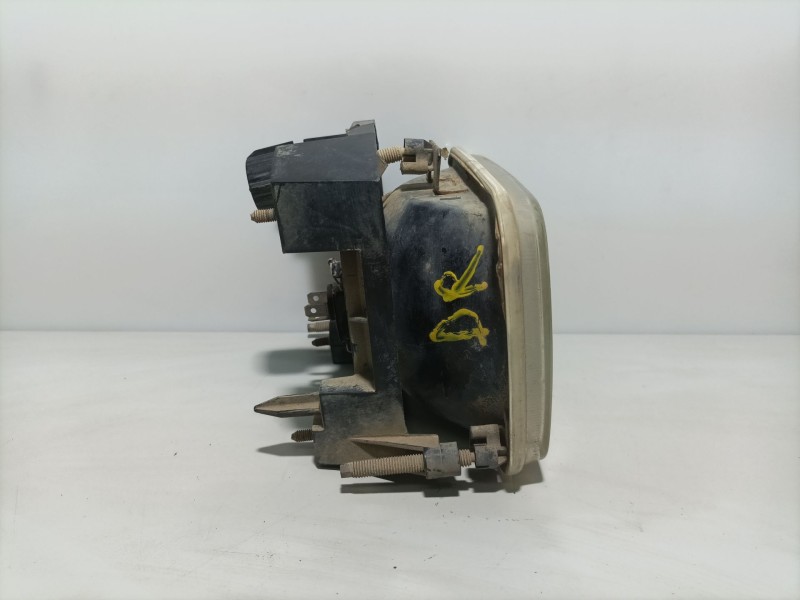 Recambio de faro derecho para renault express referencia OEM IAM 7R0188701  