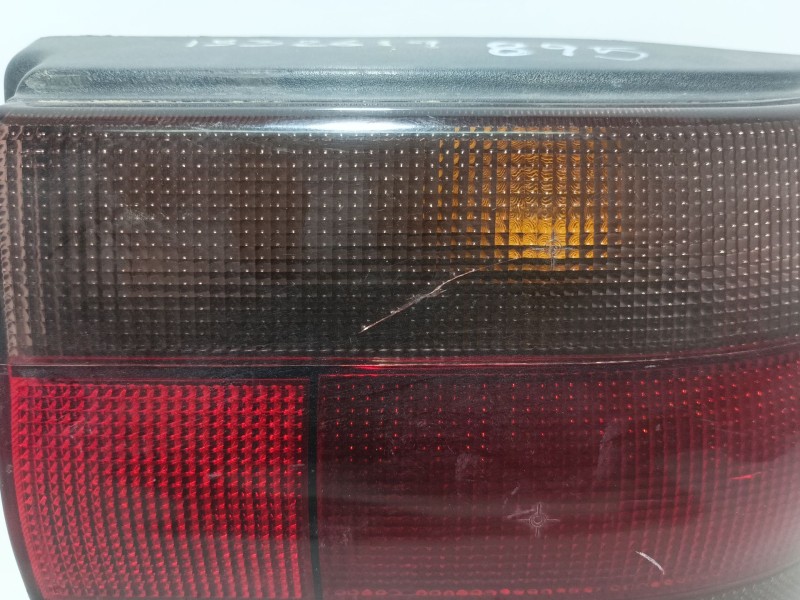 Recambio de piloto trasero derecho para renault 19 hatchback (b/c53) referencia OEM IAM ptdr19  