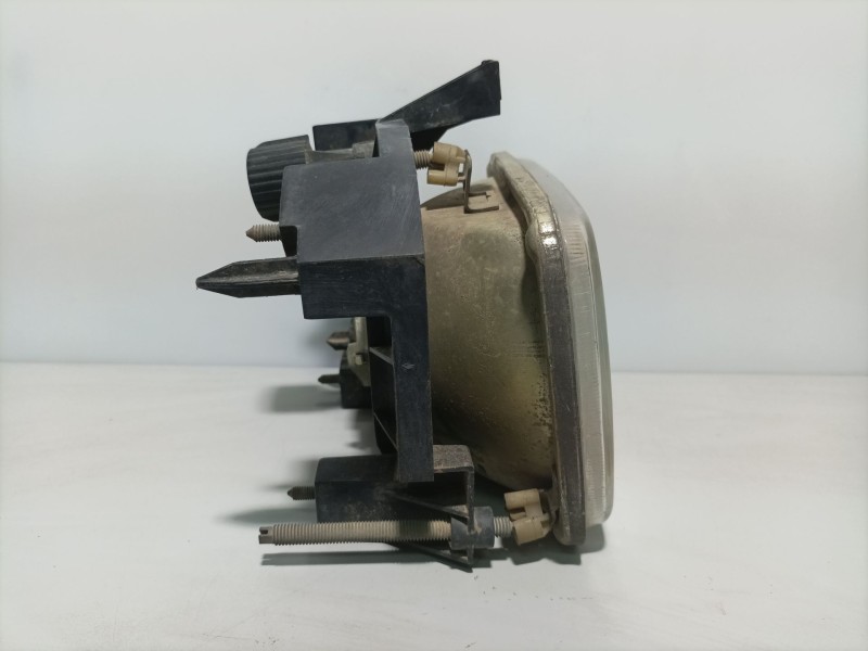 Recambio de faro izquierdo para renault express referencia OEM IAM 7R0188701  