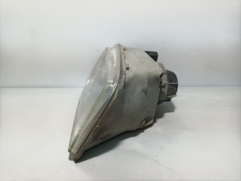 Recambio de faro derecho para renault 5 (b/c40) referencia OEM IAM 7700761345  
