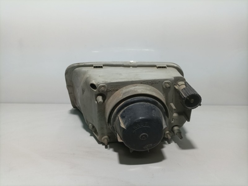 Recambio de faro derecho para renault 5 (b/c40) referencia OEM IAM 7700761345  