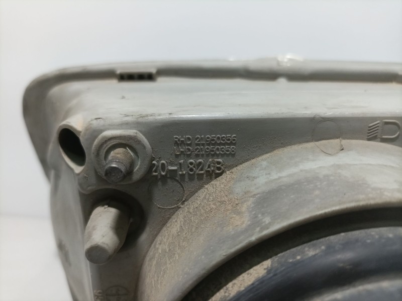 Recambio de faro derecho para renault 5 (b/c40) referencia OEM IAM 7700761345  