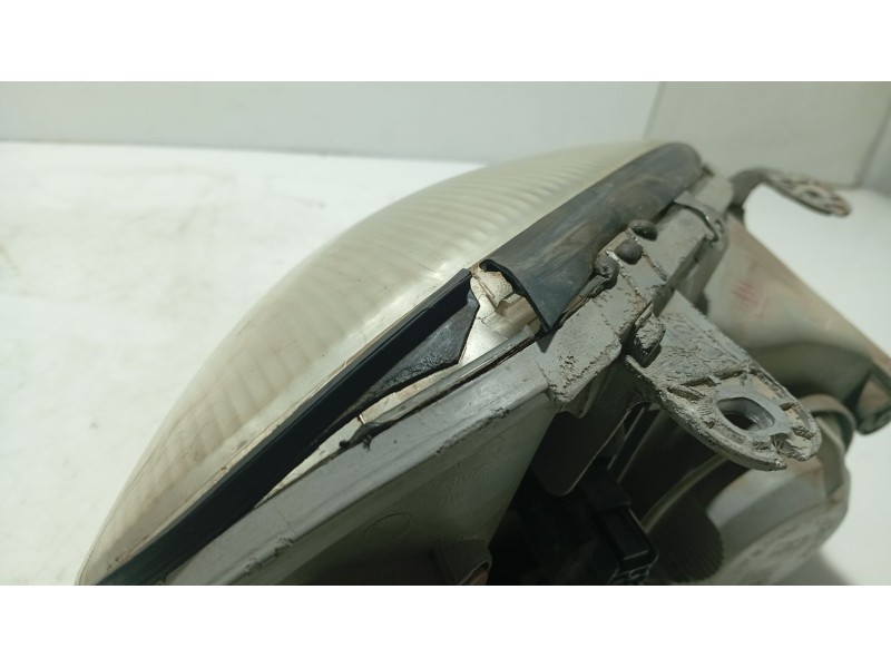 Recambio de faro izquierdo para daewoo lanos (klat) 1.5 referencia OEM IAM   