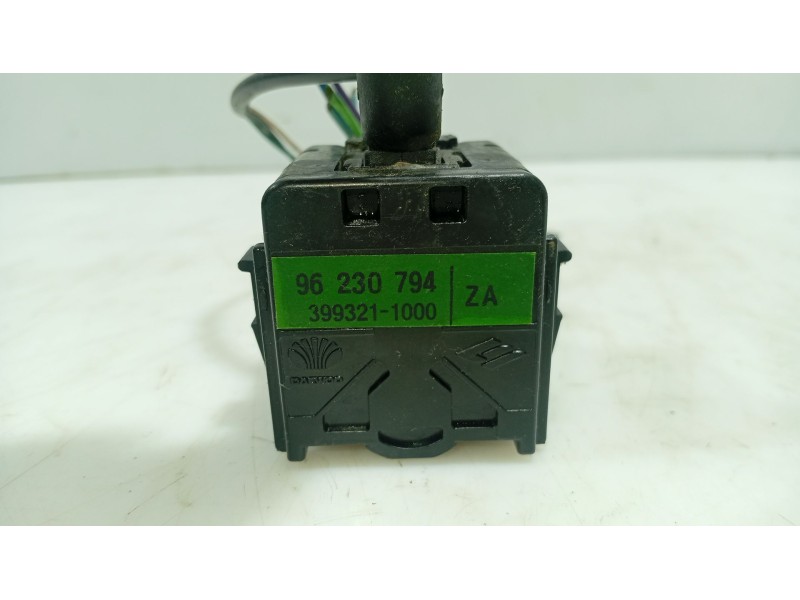 Recambio de mando intermitentes para daewoo lanos (klat) 1.5 referencia OEM IAM   