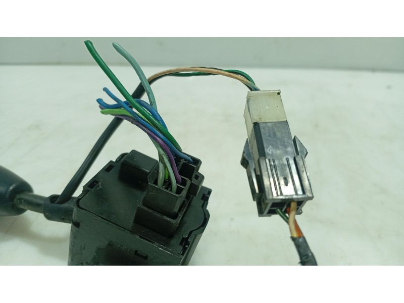 Recambio de mando intermitentes para daewoo lanos (klat) 1.5 referencia OEM IAM   