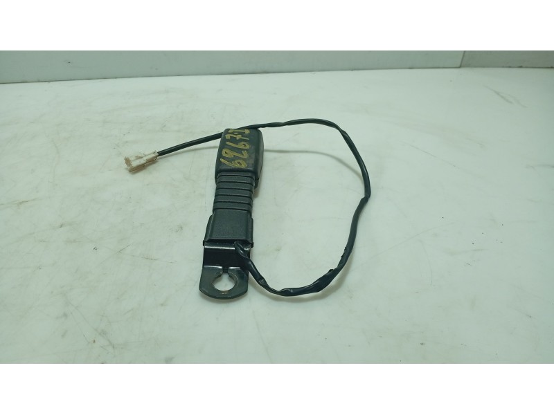 Recambio de anclaje cinturon delantero izquierdo para daewoo lanos (klat) 1.5 referencia OEM IAM   