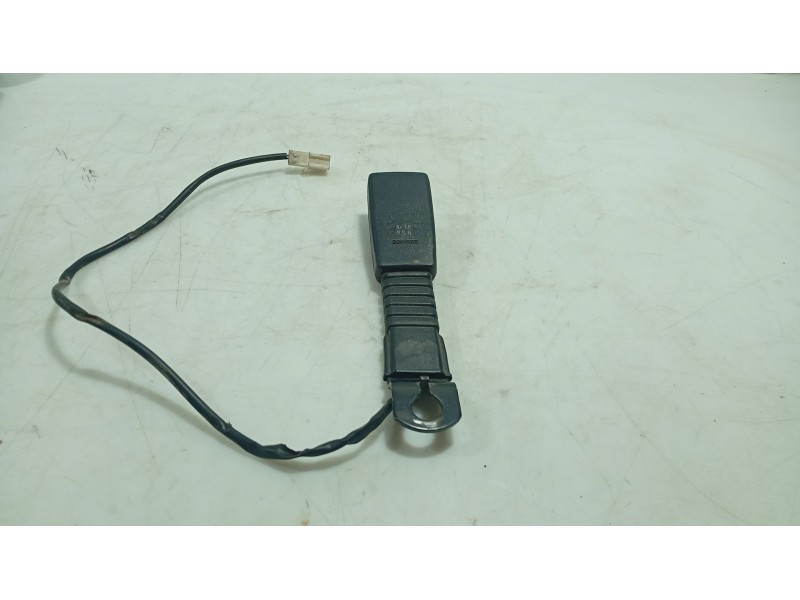 Recambio de anclaje cinturon delantero izquierdo para daewoo lanos (klat) 1.5 referencia OEM IAM   