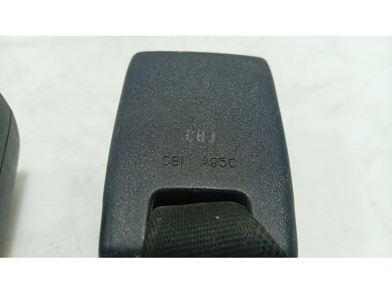 Recambio de anclaje cinturon trasero izquierdo para daewoo lanos (klat) 1.5 referencia OEM IAM   