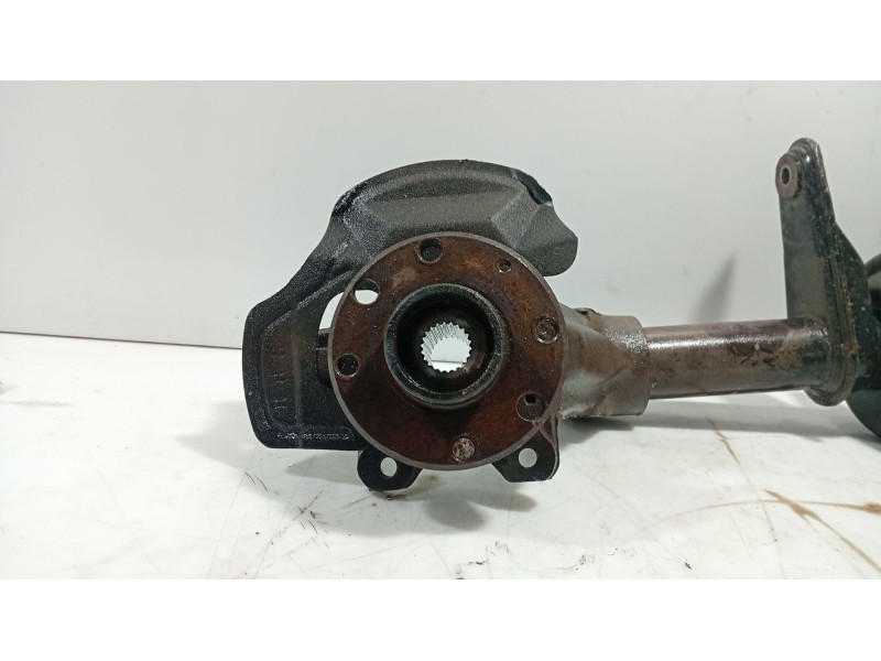 Recambio de mangueta delantera derecha para daewoo lanos (klat) 1.5 referencia OEM IAM   