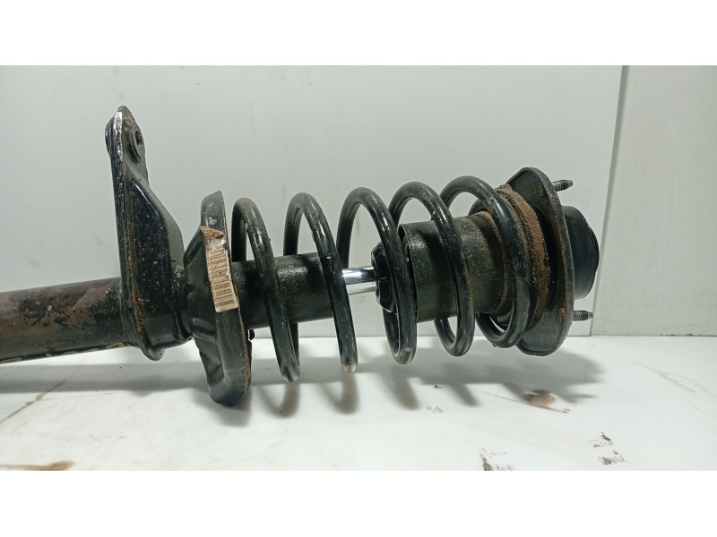 Recambio de mangueta delantera derecha para daewoo lanos (klat) 1.5 referencia OEM IAM   