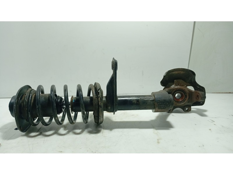 Recambio de mangueta delantera derecha para daewoo lanos (klat) 1.5 referencia OEM IAM   