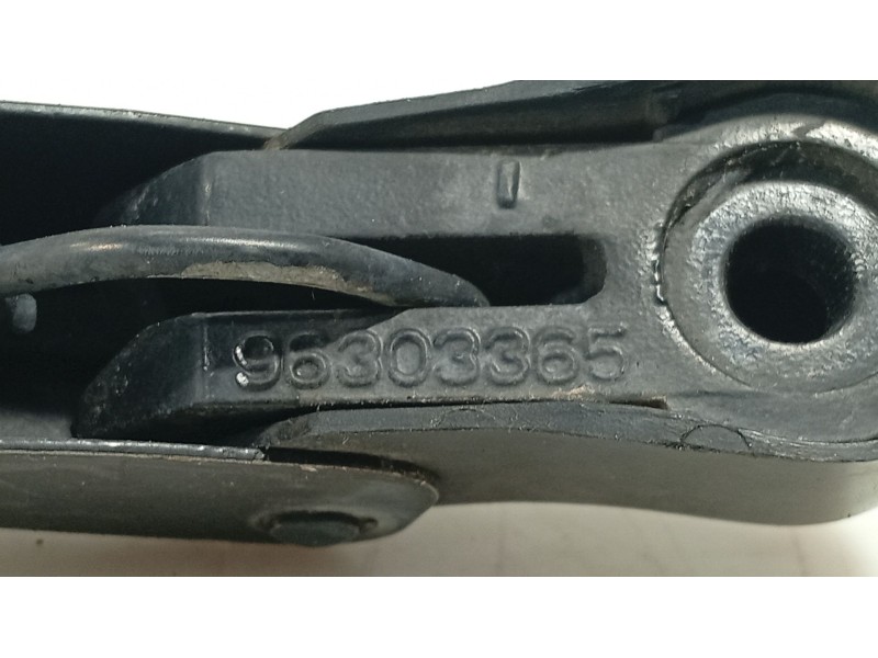 Recambio de brazo limpia trasero para daewoo lanos (klat) 1.5 referencia OEM IAM   