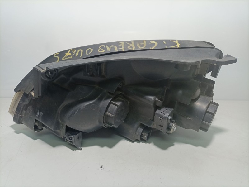 Recambio de faro derecho para kia carens (un) referencia OEM IAM 921021D020  