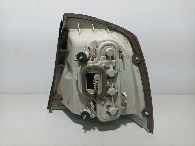 Recambio de piloto trasero izquierdo para opel astra g berlina referencia OEM IAM 90521542  