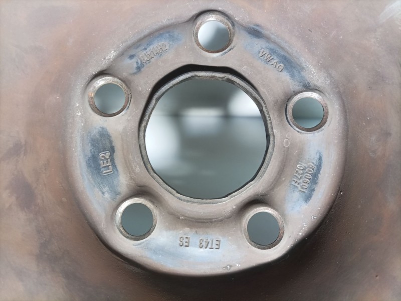 Recambio de llanta para volkswagen polo (9n1) trendline referencia OEM IAM   