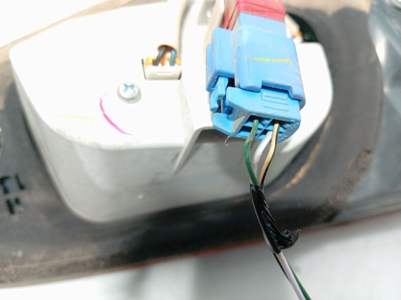 Recambio de piloto trasero izquierdo para toyota auris (_e18_) 1.4 d-4d (nde180_) referencia OEM IAM   