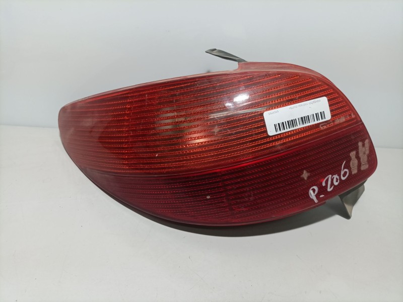 Recambio de piloto trasero izquierdo para peugeot 206 berlina referencia OEM IAM 11A11B 11-A116B 