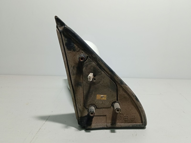 Recambio de retrovisor izquierdo para ssangyong musso 2.9 tdi grand lux referencia OEM IAM 7898005061LAK  