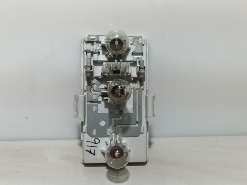 Recambio de portalamparas para renault 19 (b/c/l53) referencia OEM IAM 7701349870  