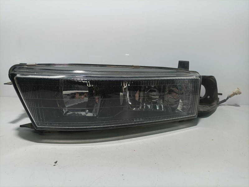 Recambio de faro izquierdo para mitsubishi galant berlina (ea0) 2.4 gdi cat referencia OEM IAM mr339377  