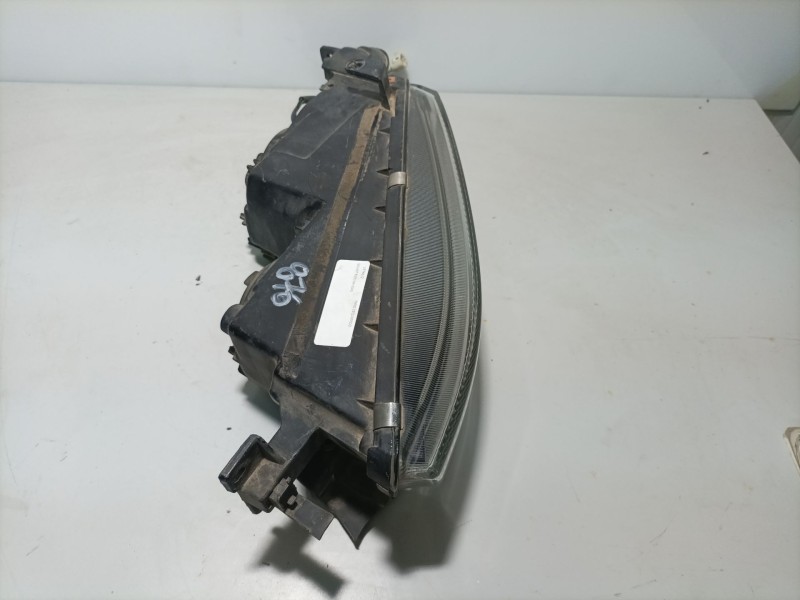 Recambio de faro izquierdo para mitsubishi galant berlina (ea0) 2.4 gdi cat referencia OEM IAM mr339377  