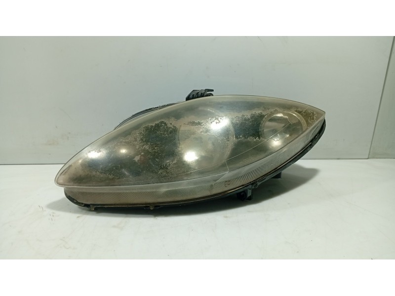 Recambio de faro izquierdo para seat leon (1p1) 2.0 tdi 16v referencia OEM IAM 5P1941005E  