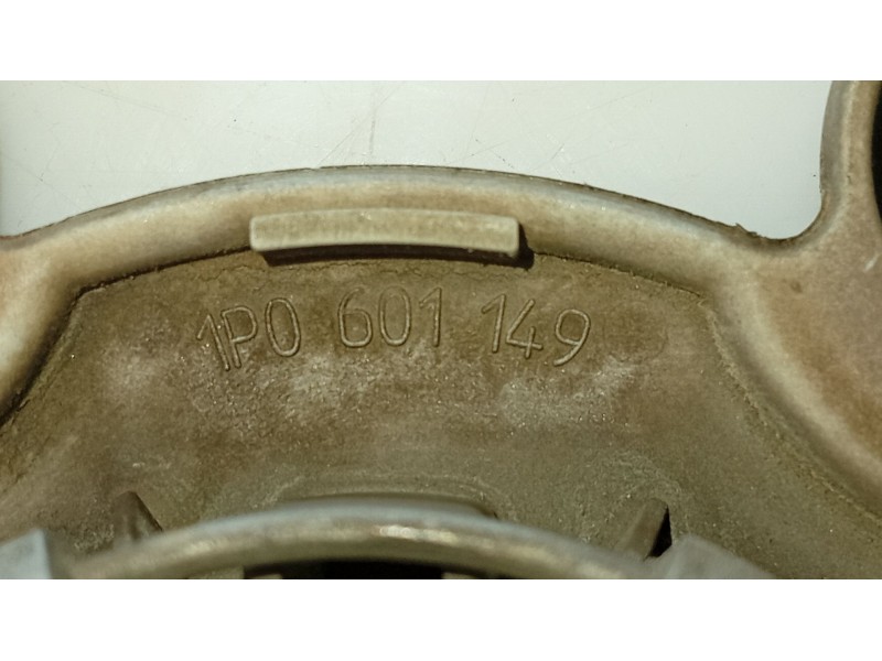 Recambio de tapacubos para seat leon (1p1) 2.0 tdi 16v referencia OEM IAM   