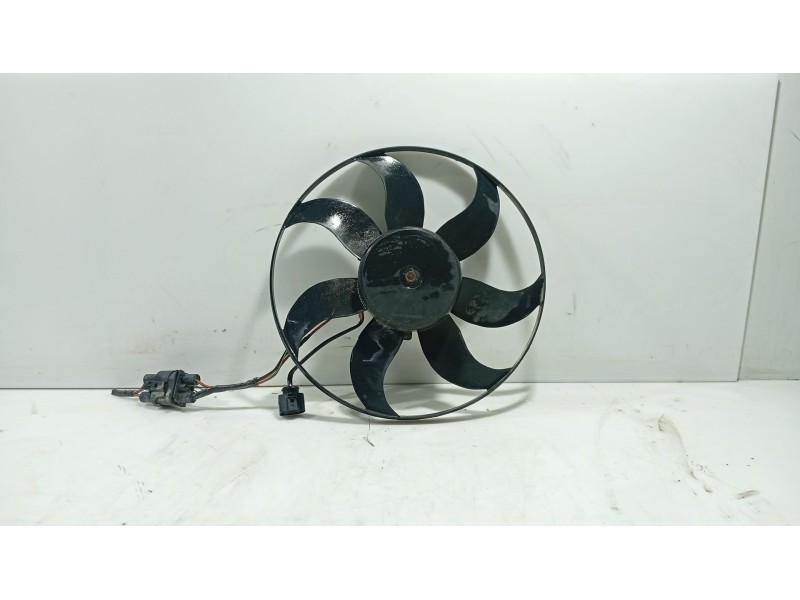 Recambio de electroventilador para seat leon (1p1) 2.0 tdi 16v referencia OEM IAM   