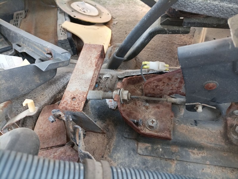 Recambio de palanca freno de mano para nissan patrol gr (y60) referencia OEM IAM   