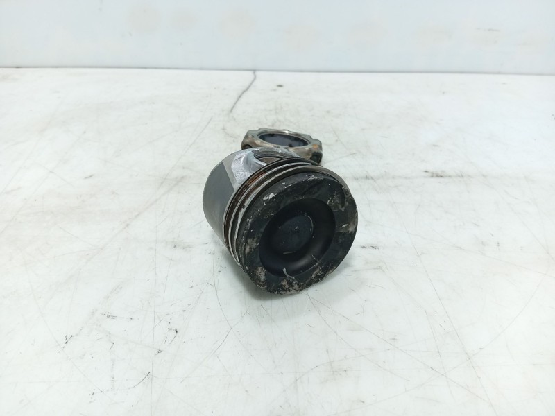 Recambio de piston para toyota auris (_e18_) 1.4 d-4d (nde180_) referencia OEM IAM   