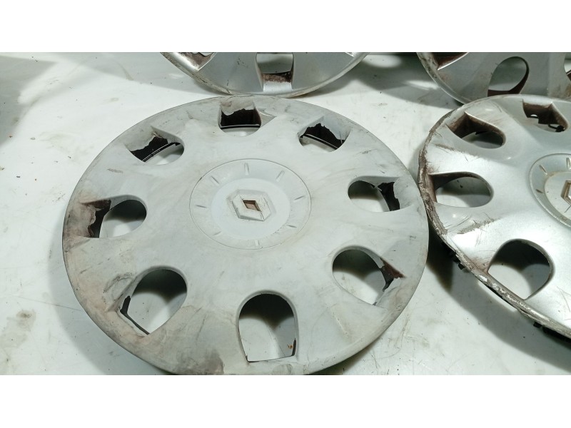 Recambio de tapacubos para renault clio iii grandtour (kr0/1_) 1.5 dci (kr0f) referencia OEM IAM   