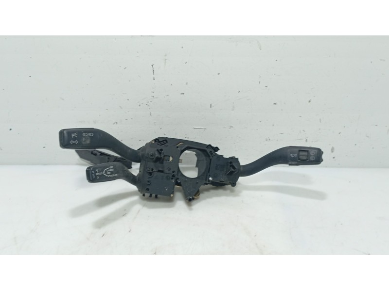 Recambio de mando volante para audi a4 b6 avant (8e5) 2.4 referencia OEM IAM   