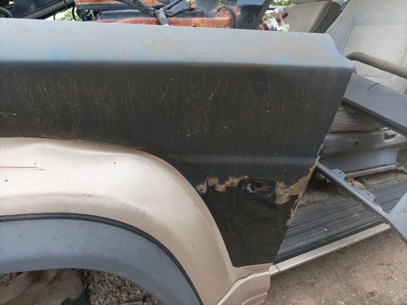 Recambio de aleta delantera izquierda para nissan patrol gr (y60) referencia OEM IAM   