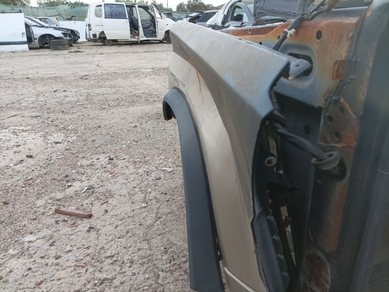 Recambio de aleta delantera izquierda para nissan patrol gr (y60) referencia OEM IAM   