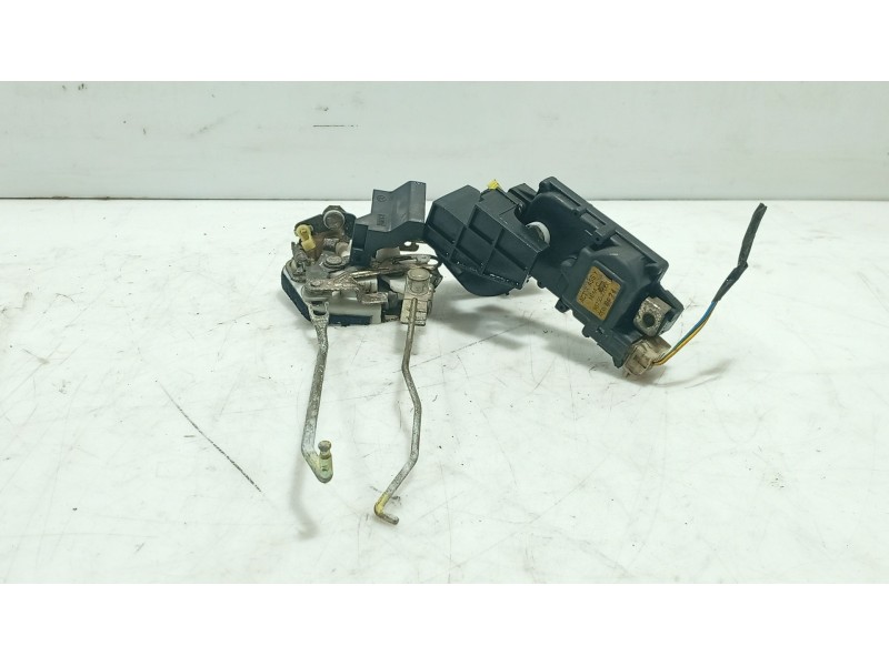 Recambio de cerradura puerta delantera derecha para hyundai coupe (j2) referencia OEM IAM   