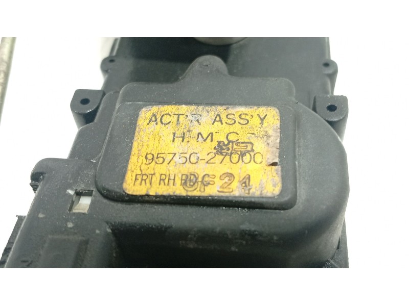 Recambio de cerradura puerta delantera derecha para hyundai coupe (j2) referencia OEM IAM   