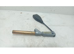 Recambio de anclaje cinturon delantero derecho para renault megane ii coupé-cabriolet (em0/1_) 1.9 dci referencia OEM IAM   