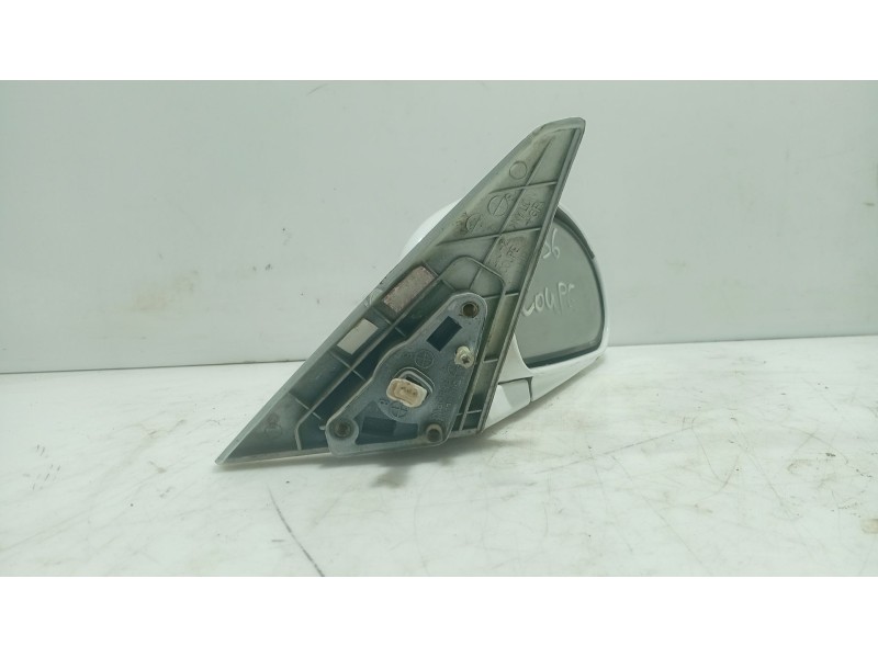Recambio de retrovisor derecho para hyundai coupe (j2) referencia OEM IAM   