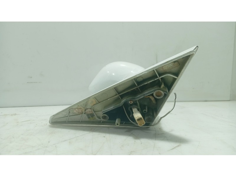 Recambio de retrovisor izquierdo para hyundai coupe (j2) referencia OEM IAM   