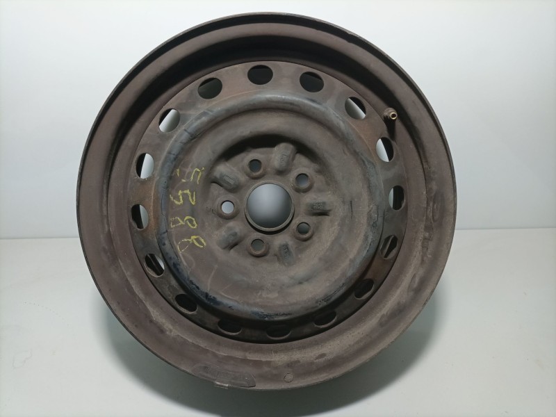 Recambio de llanta para toyota avensis t22 referencia OEM IAM 4261105100  