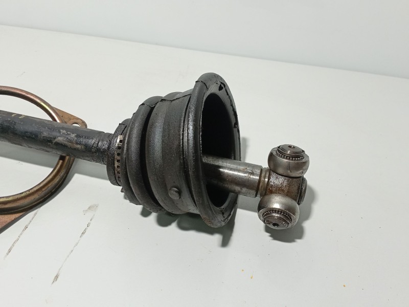 Recambio de transmision delantera izquierda para renault express referencia OEM IAM 7702123558 7701351194 7701351194